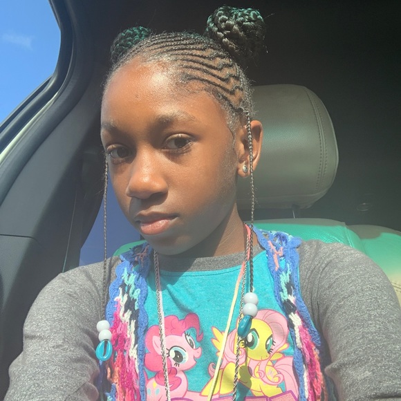 Meet your Posher, Chantanell - Picture 1 of 1